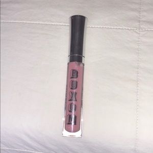Buxom gloss